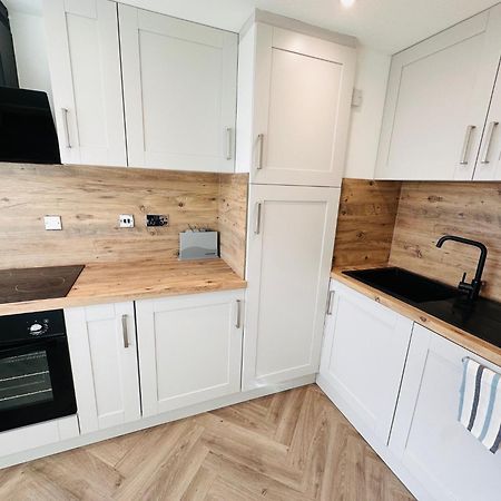 R1 - Private Room In Modern Shared Apartment, Each With Kitchenette, Central Birmingham Kültér fotó